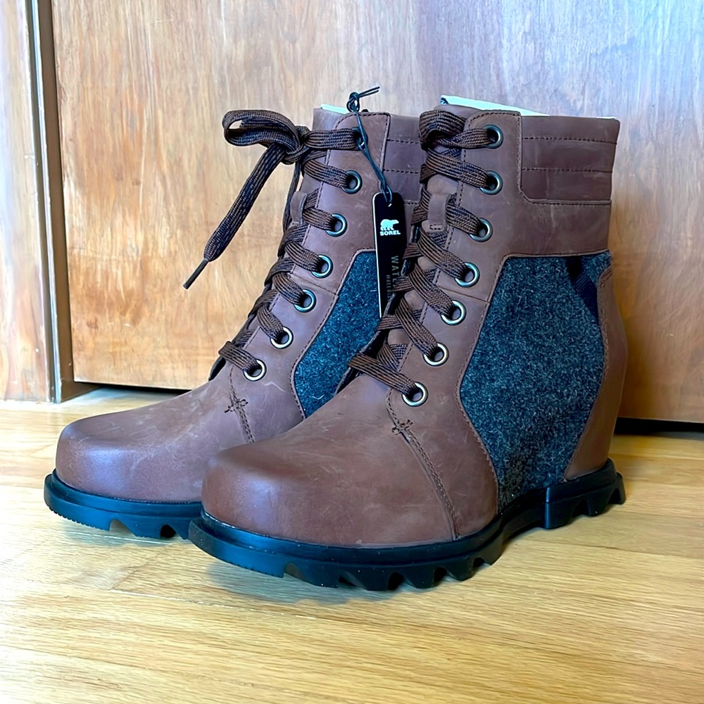 SOREL Joan of Arctic Wedge Lexie Bootie NWOB